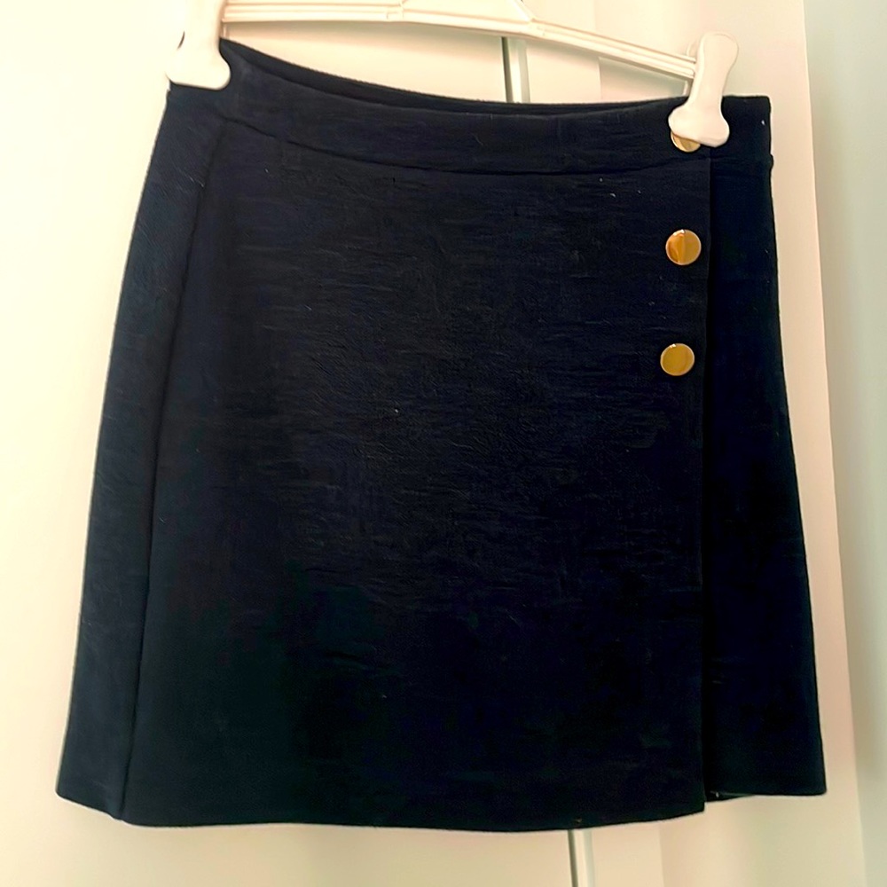 Loft mini skirt… so comfortable and chic!